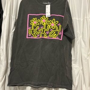 Women’s Graphic Tee